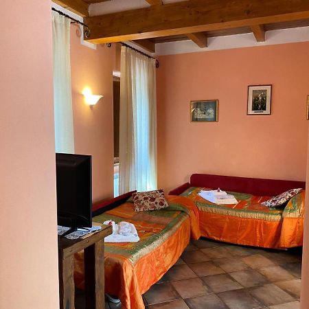 Borgo Delle Panie Bed & Breakfast Careggine Exterior photo