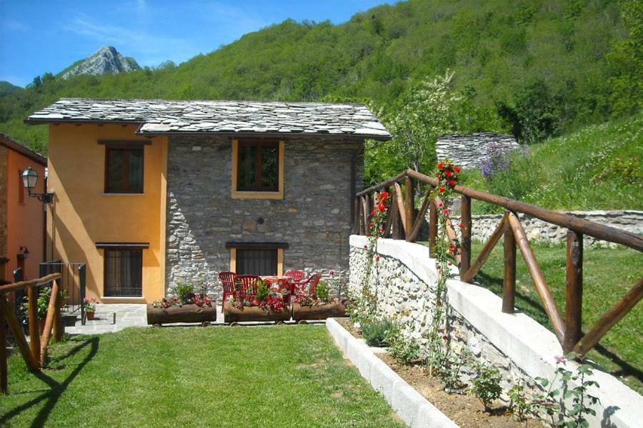 Borgo Delle Panie Bed & Breakfast Careggine Exterior photo