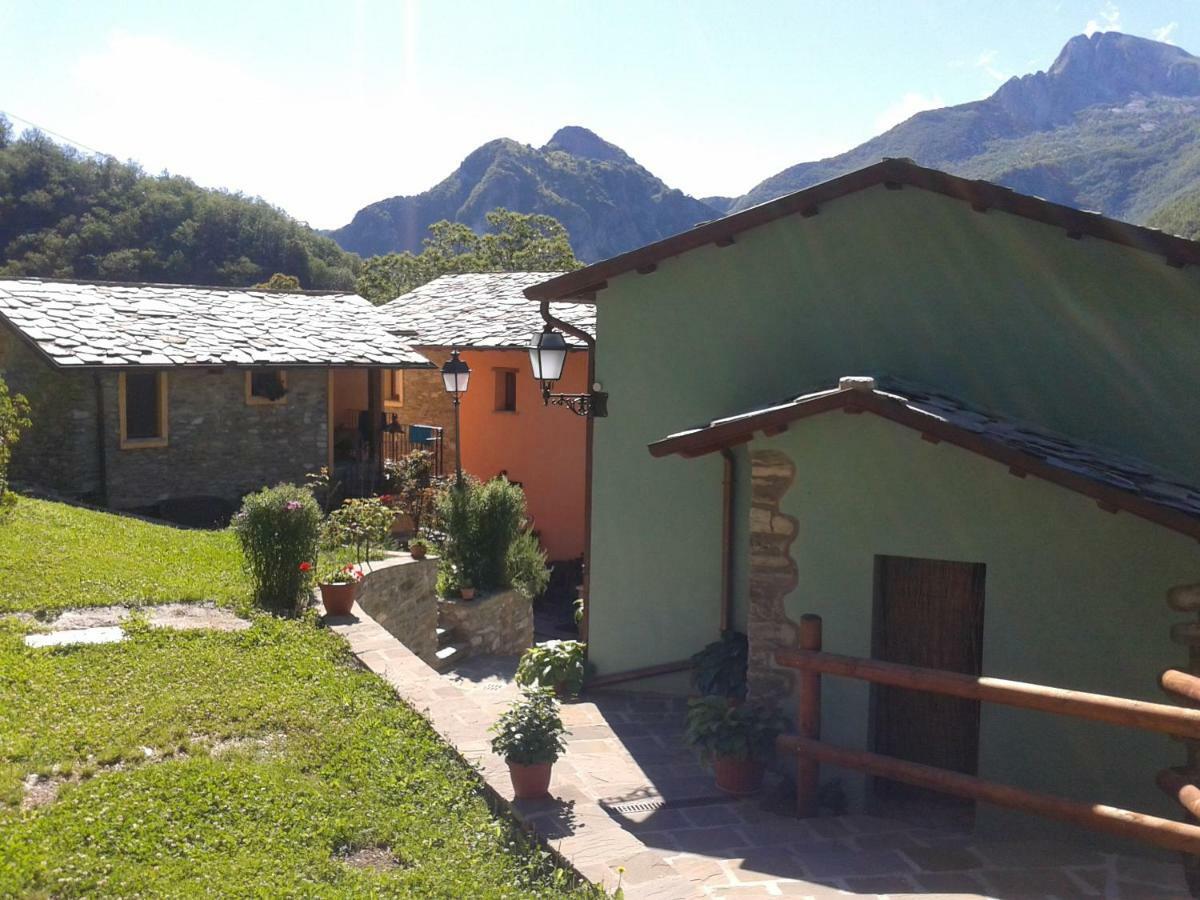 Borgo Delle Panie Bed & Breakfast Careggine Exterior photo